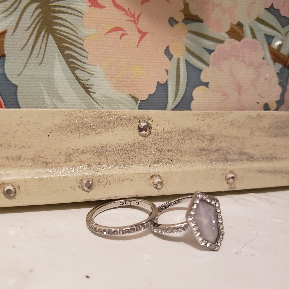 Chloe and Isabel ring set